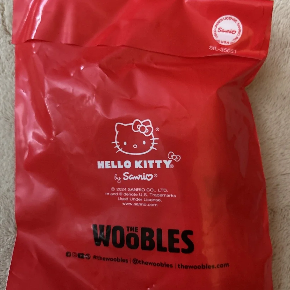 The Woobles Tiny Accessory Kit - Hello Kitty - Milk‎ Bottle